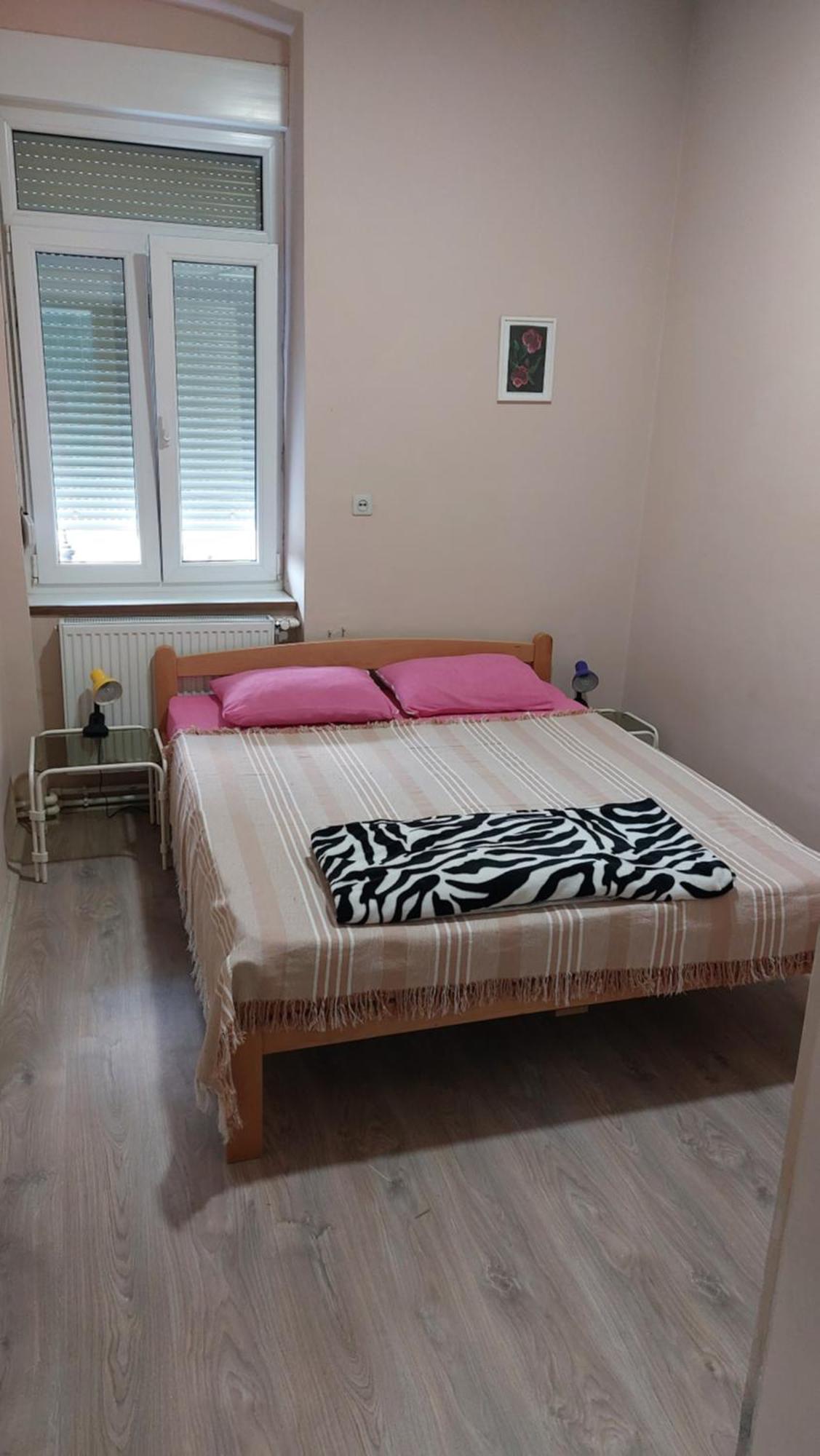 Apartman Central Ruma Bagian luar foto